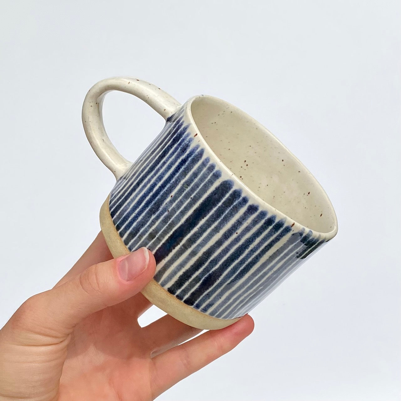 hrneček - proužek modrý