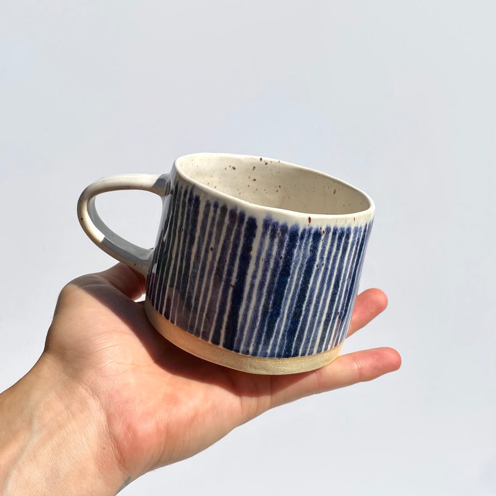 hrneček - proužek modrý