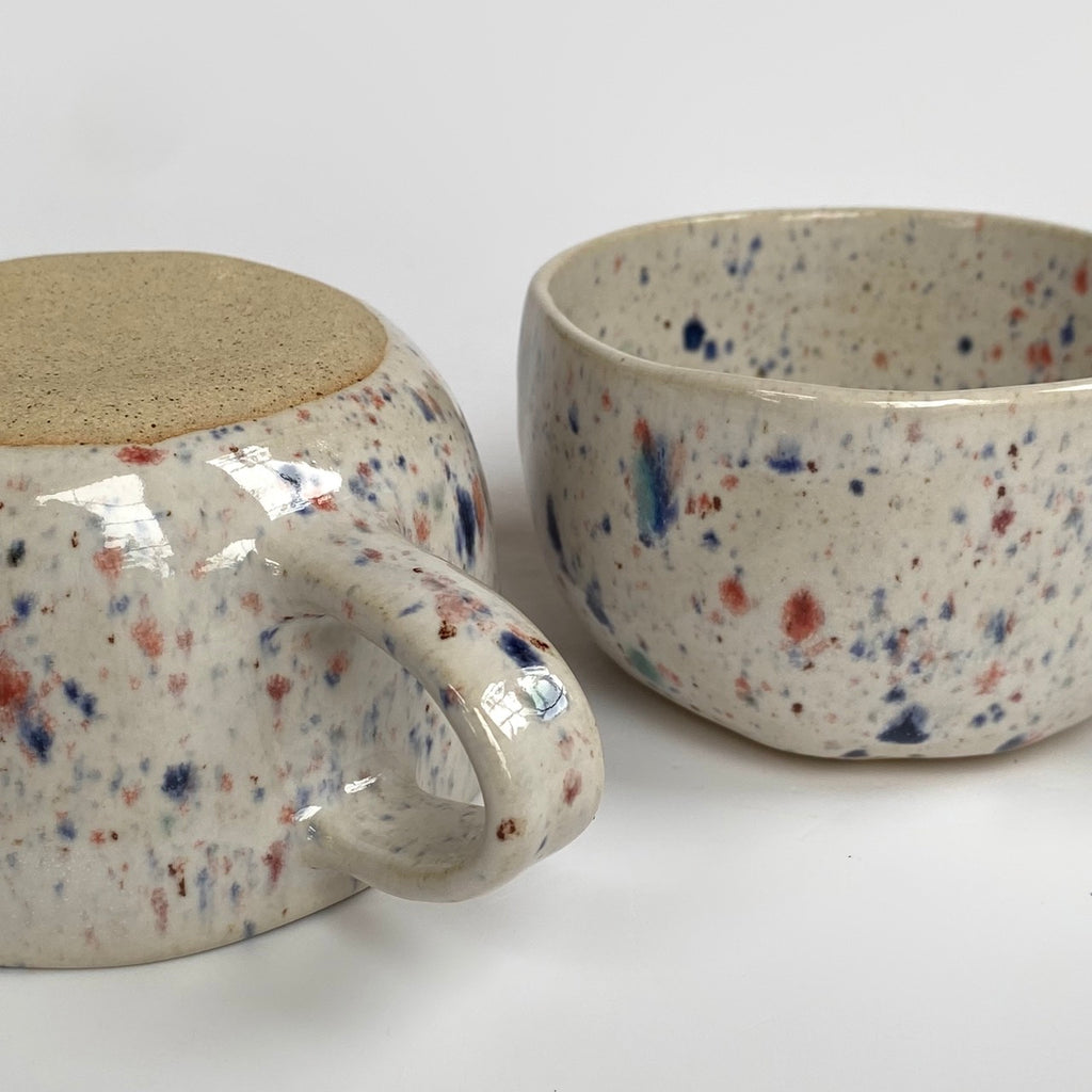 hrnek buclatý - déšť