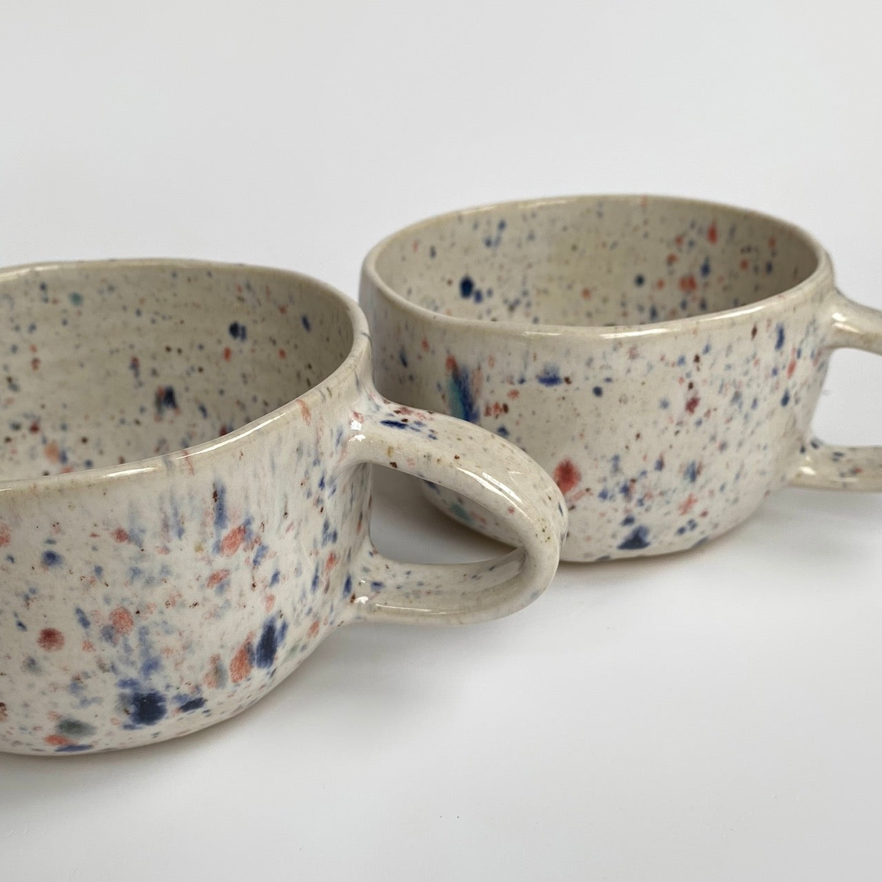 hrnek buclatý - déšť