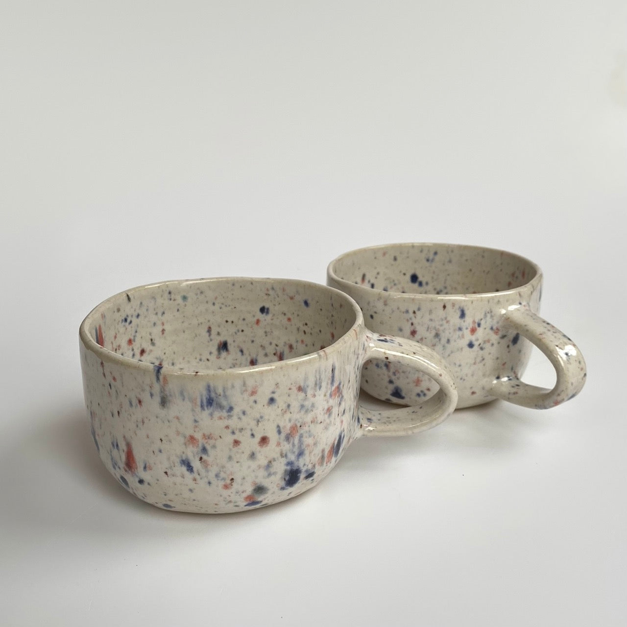 hrnek buclatý - déšť