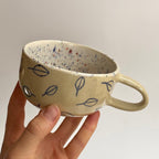 hrnek buclatý - lístek