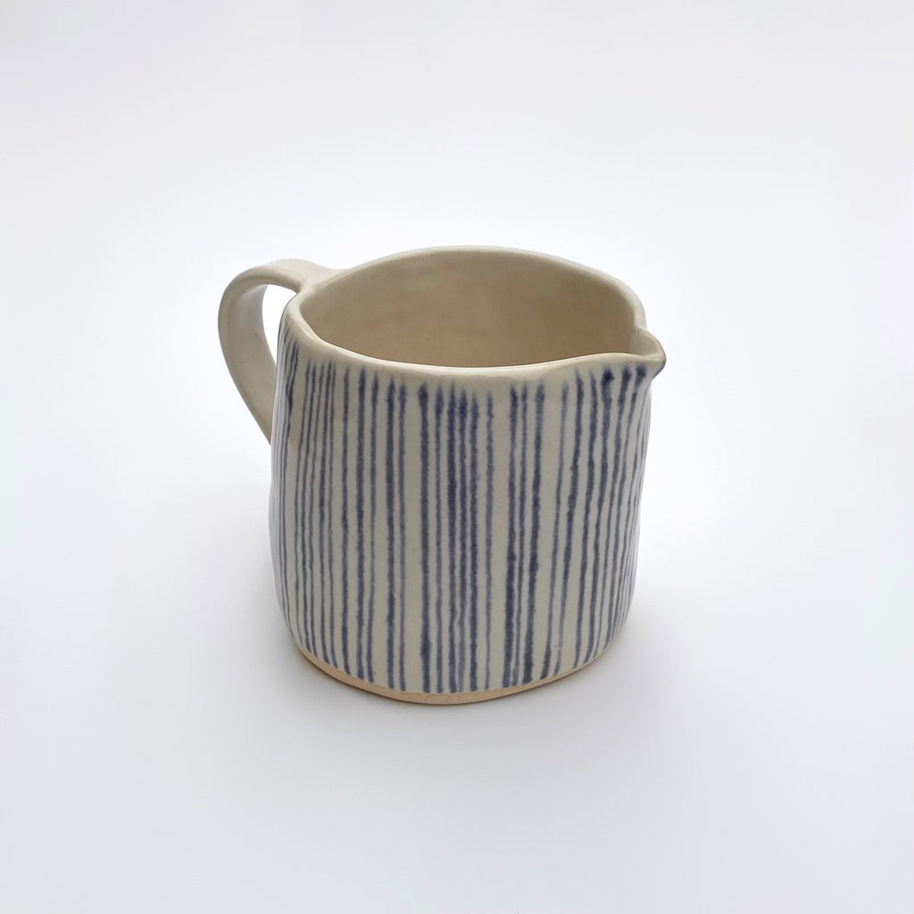 džbánek - proužek