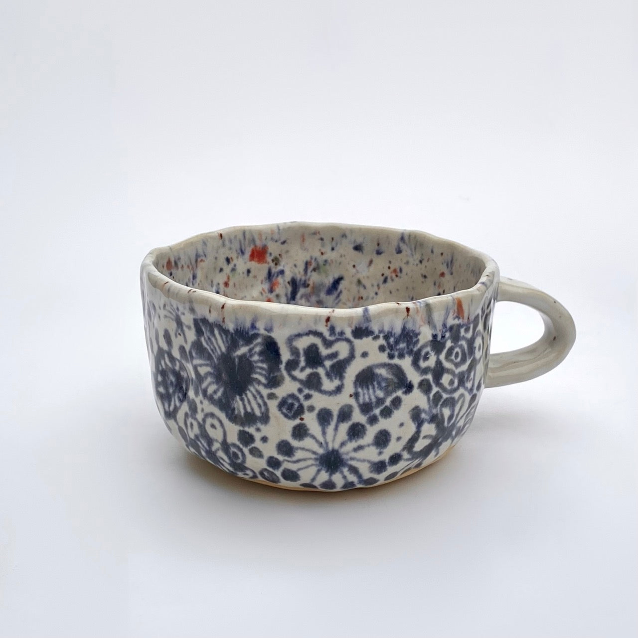 hrnek buclatý - deštivý cibuláček