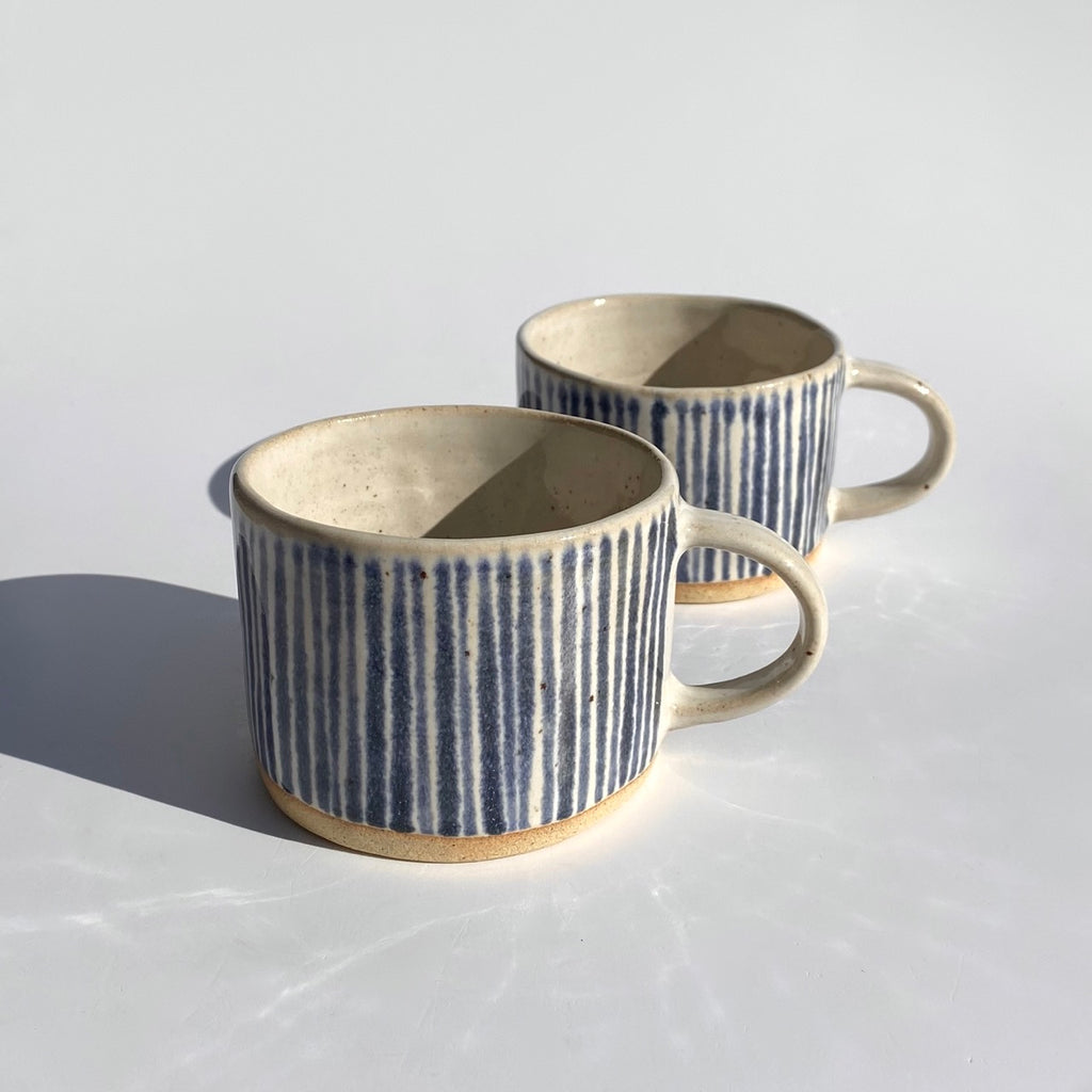 hrneček - proužek modrý
