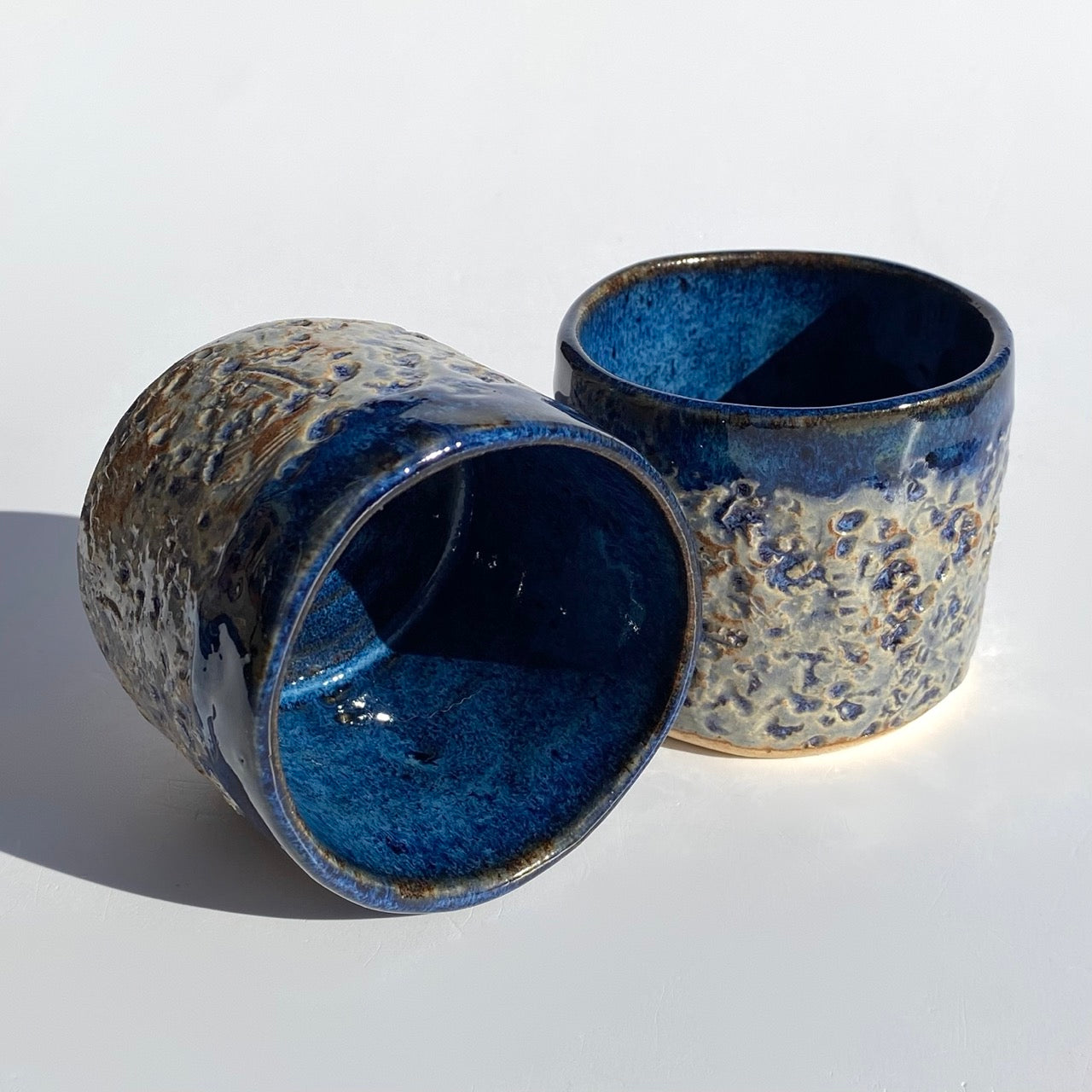 kalíšek - moře tmavě modrý