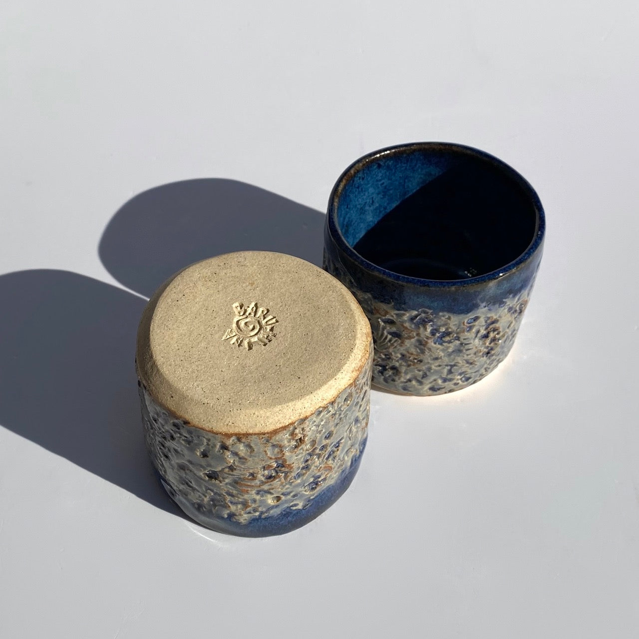 kalíšek - moře tmavě modrý